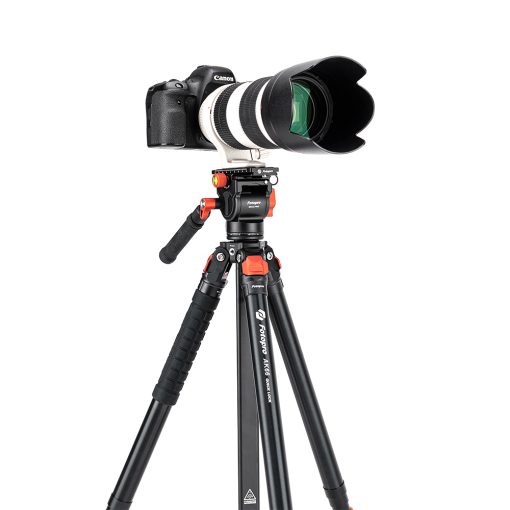 AK66 Fluid video tripod