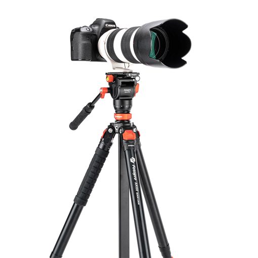 AK68 Fluid video tripod